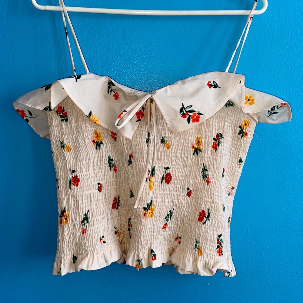 Cute vintage crop top